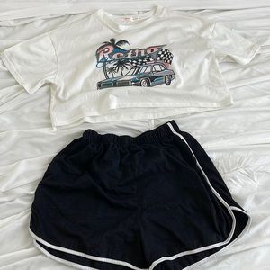 Romwe T-shirt and shorts